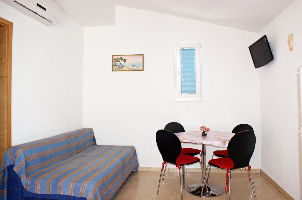 Apartments Kairos - Bili 9 Kaštela Cameră foto