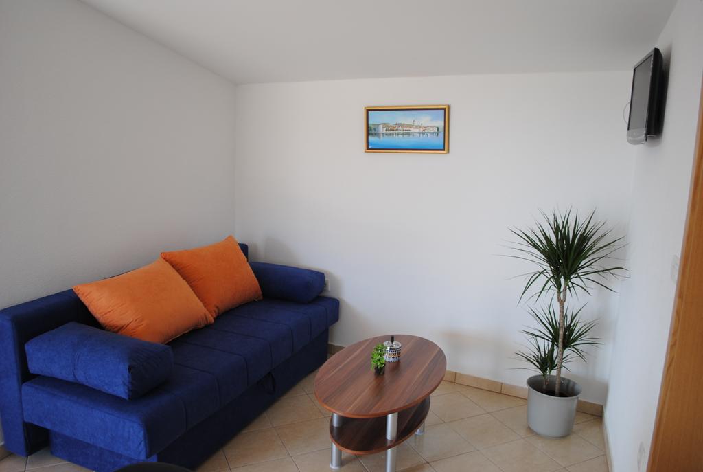 Apartments Kairos - Bili 9 Kaštela Cameră foto