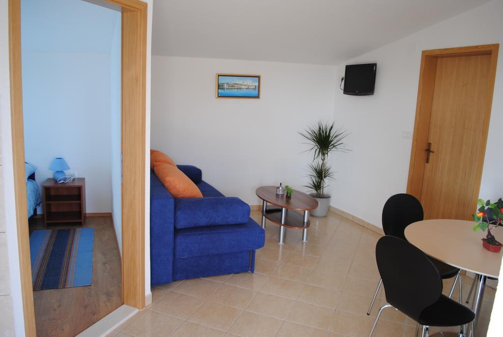 Apartments Kairos - Bili 9 Kaštela Cameră foto