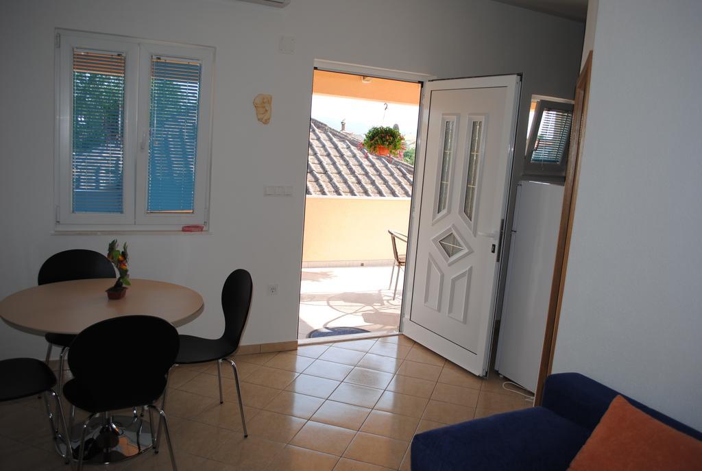 Apartments Kairos - Bili 9 Kaštela Cameră foto